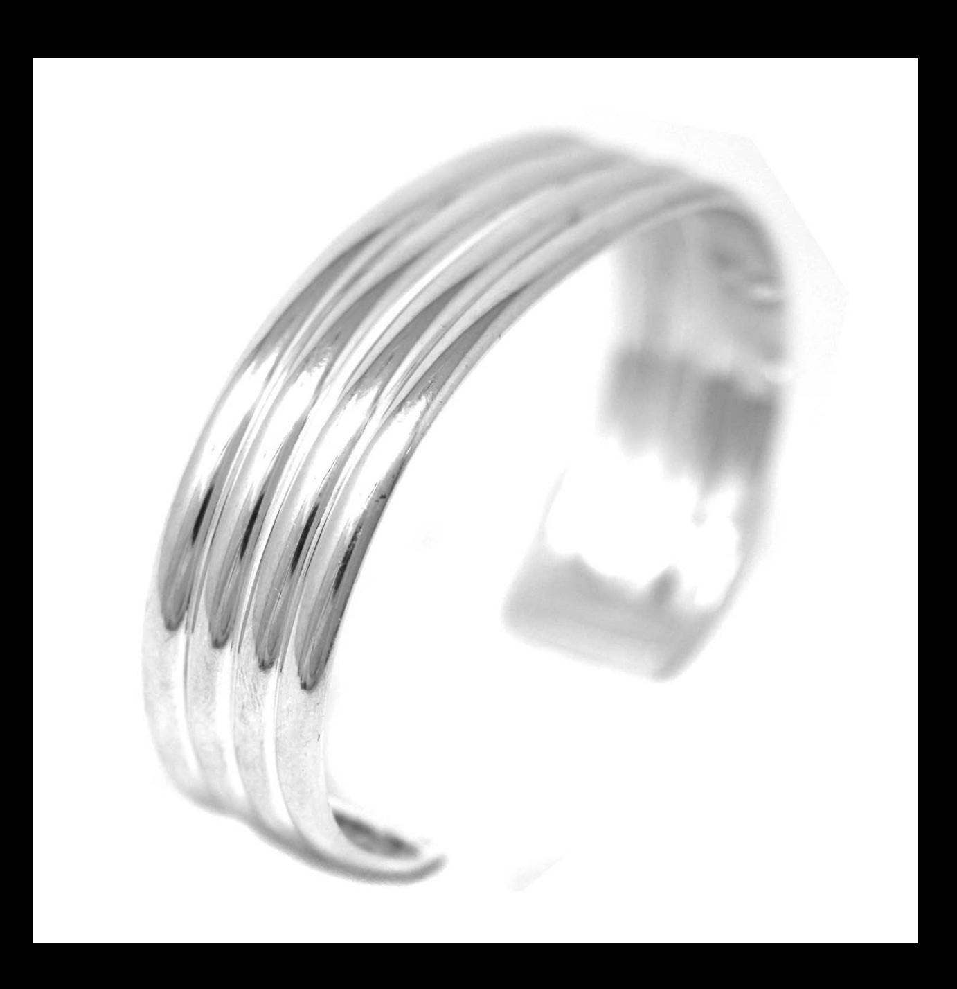 Beautiful bracelet cuff made of silver. Royal Lines Cuff. Gift for Girlfriends. Gift for Bridesmaids. Gift for wife.