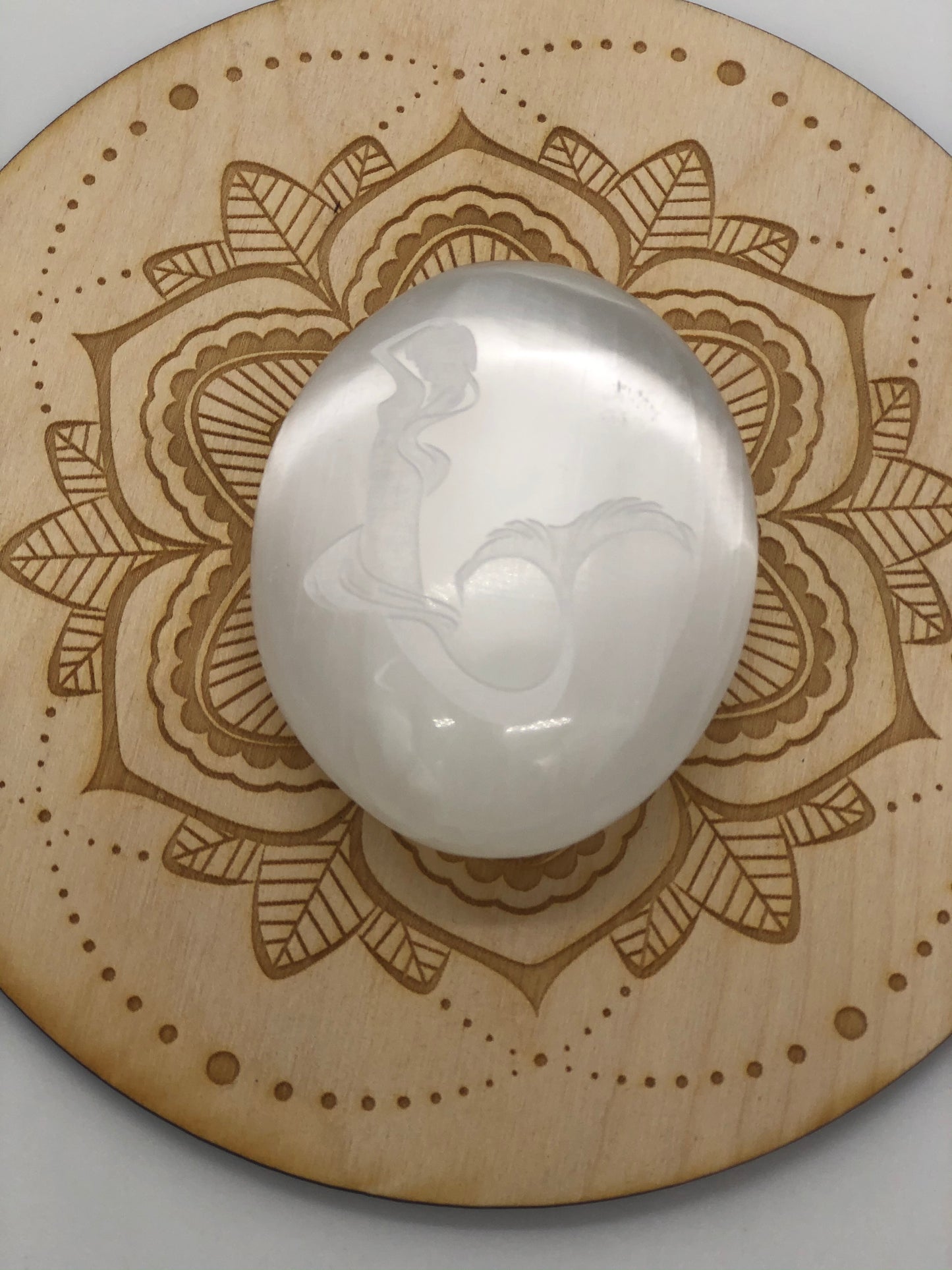 Selenite Palm Stones