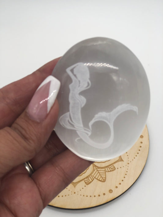 Selenite Palm Stones